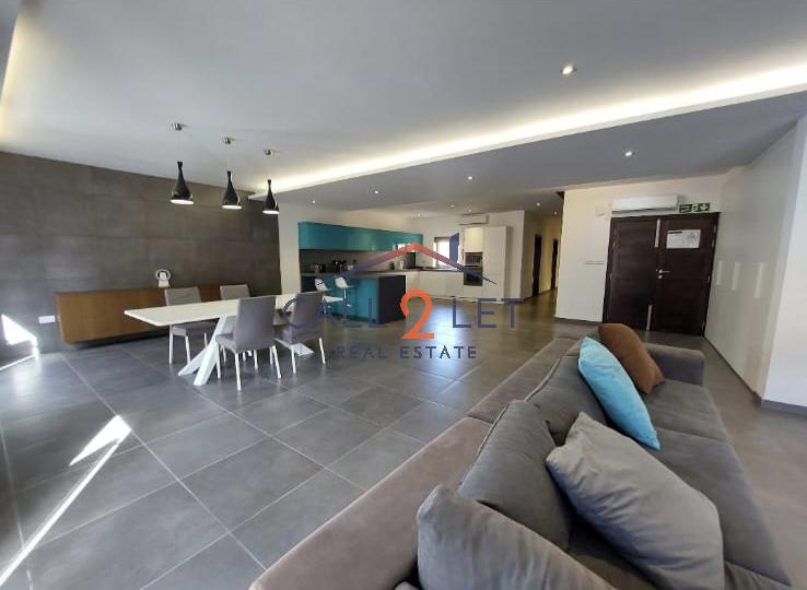 Apartment in Sliema - Image 1