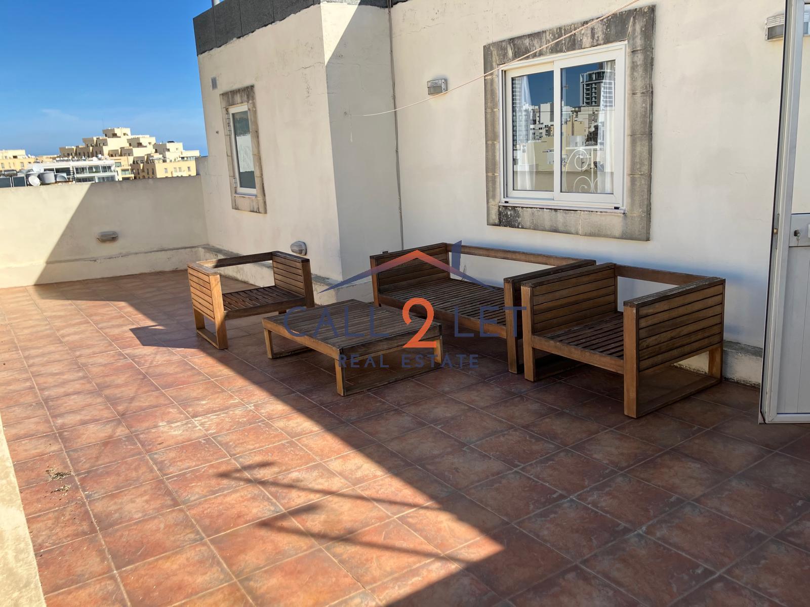 Penthouse in St Julians - Image 5