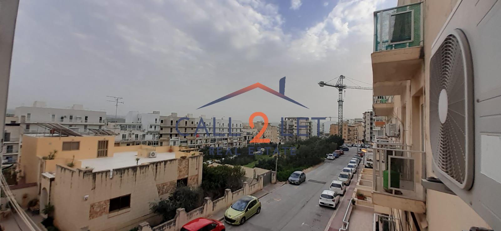 Room in Qawra - Image 4