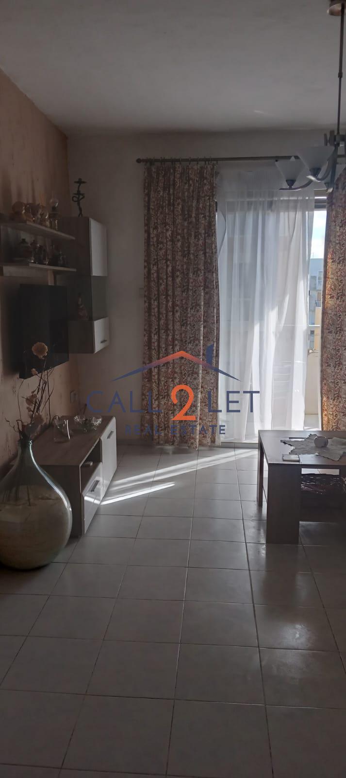 Room in Qawra - Image 7