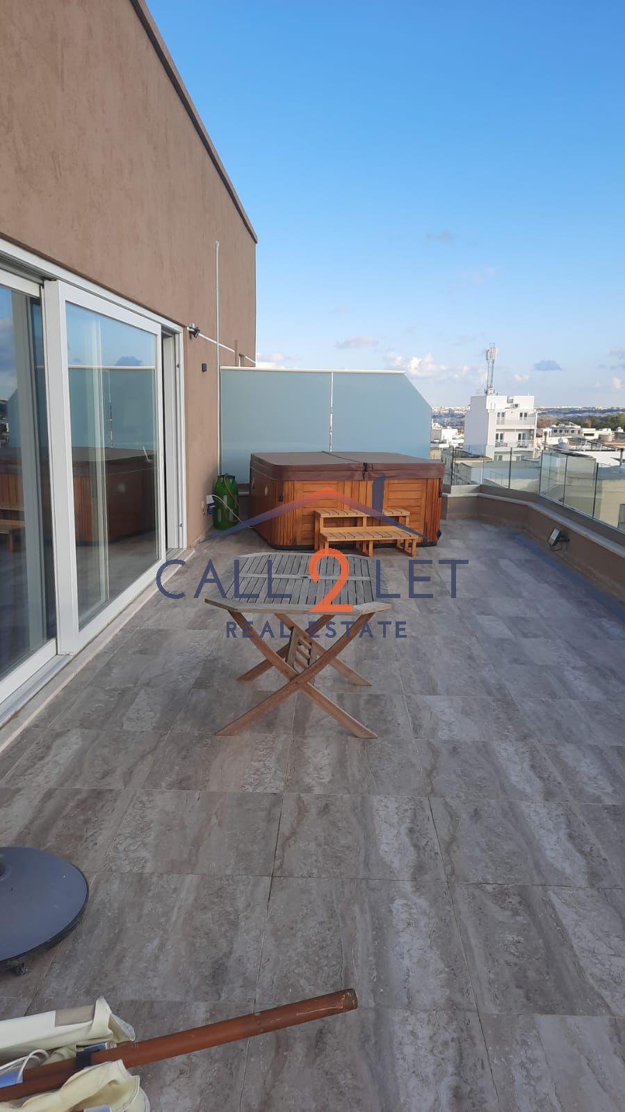 Penthouse in Attard - Image 1