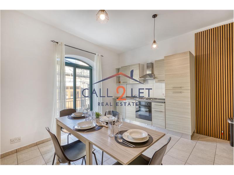 Apartment in Santa Venera - Image 1