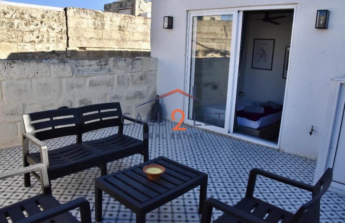 Studio Penthouse in Mosta - Image 6