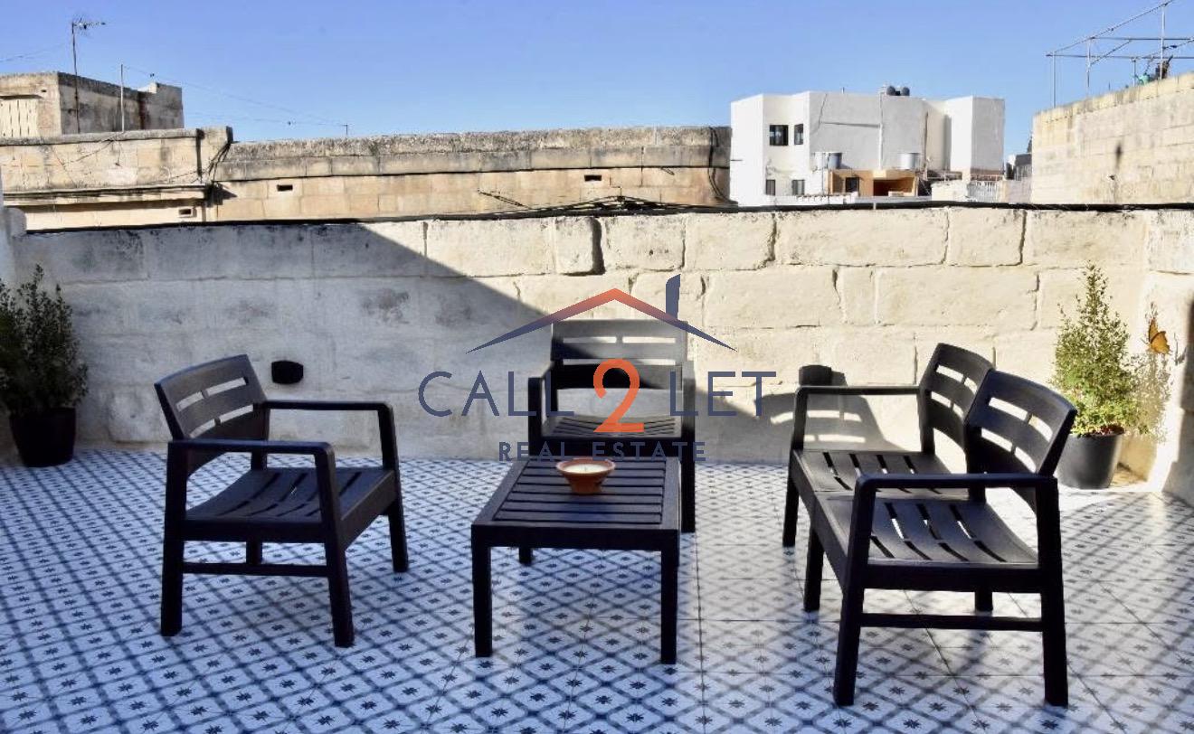 Studio Penthouse in Mosta - Image 7