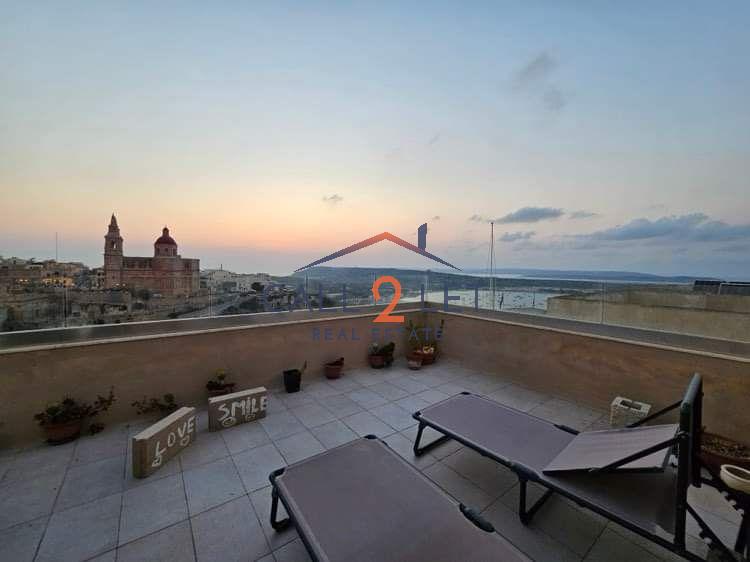 Penthouse in Mellieha - Image 1